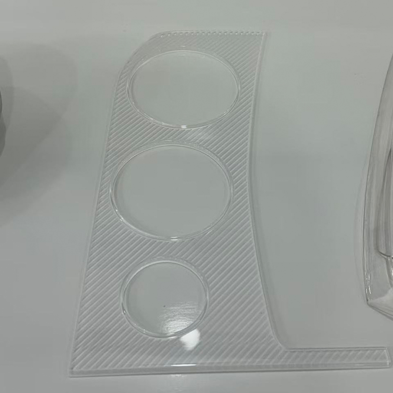 Piezas transparentes (semitransparentes / totalmente transparentes)